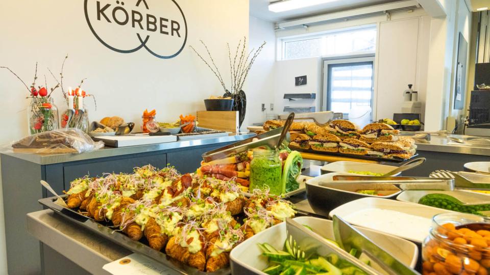 High-capacity canteen production with improved efficiency